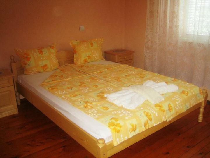Velkovski Guest House Chissarja Exterior foto